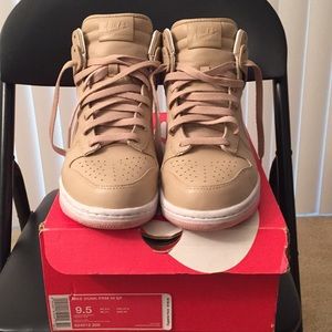 Nike Dunk High Premium.